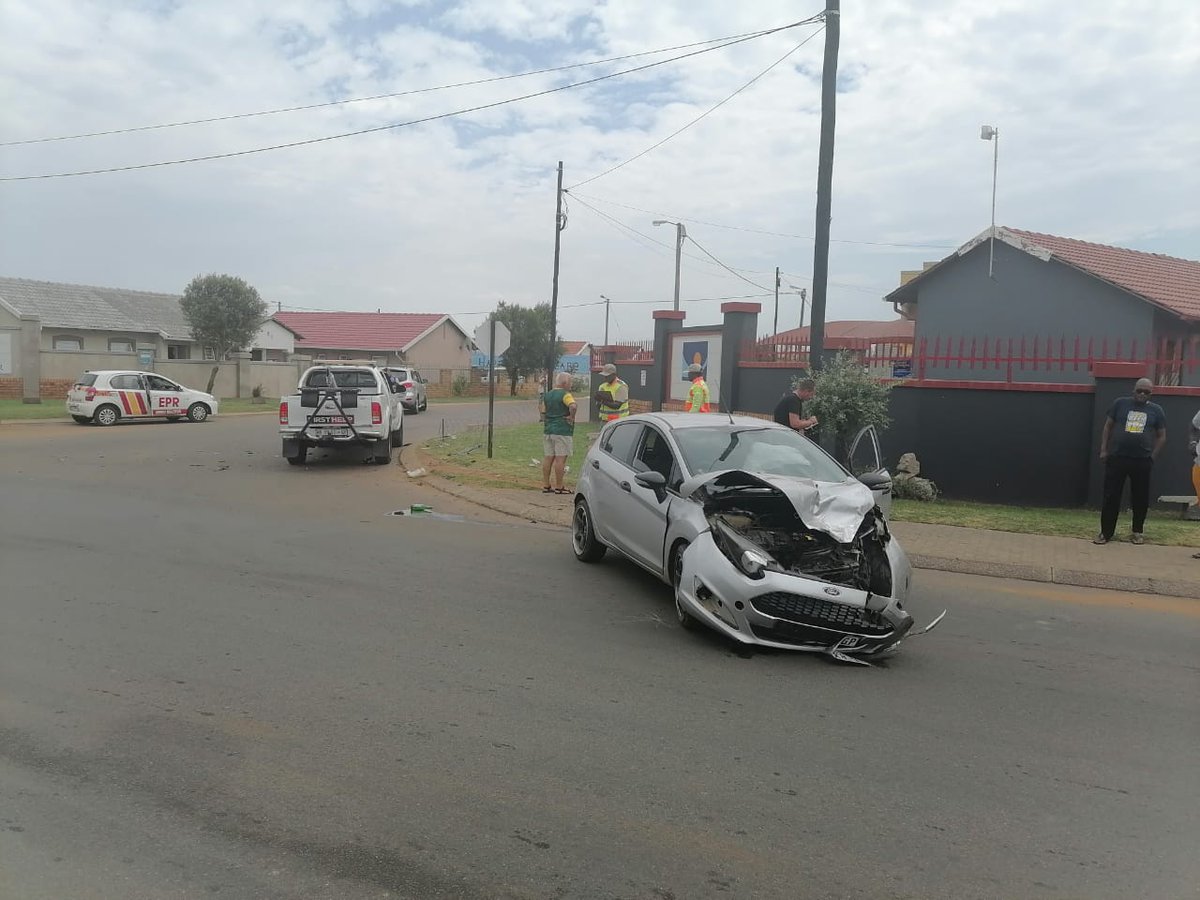 This claim 👉CL101417738 was not paid by <a href="/SAPrimeMeridian/">Prime South Africa</a> even their T&amp;C was irrelevant to the scenario ,e.g no road markings n stop sign obstructed,,,<a href="/ChrisExcel102/">ChrisExcel</a> and anyone PLEASE RETWEET until the voice is loud and they do the right thing🙏
