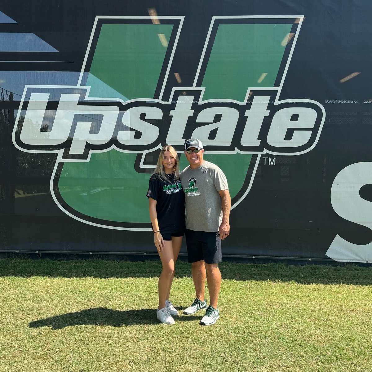 gbryce2026's tweet image. I am extremely excited and blessed to announce my commitment to play division one softball at USC Upstate!!
 #gospartans 💚🖤@UpstateSoftball @PACKUPSTATE @HawkinsChawkins @Coach_TMeds @UnityNewJersey @NJUnityMchale @S_McHale12 
@ALLNJSoftball @ColtsNeckSB @CNHSAthletics