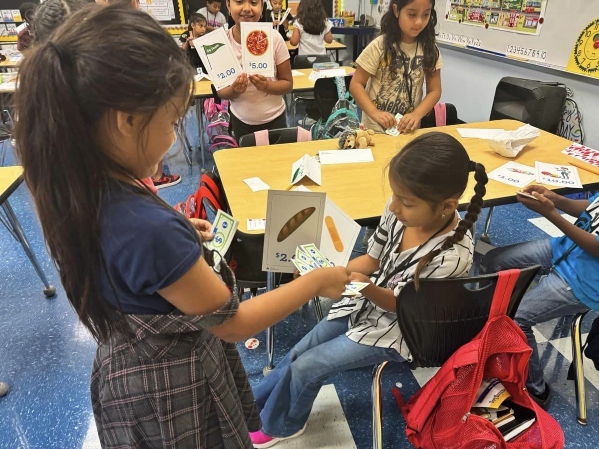 WestOsoISD's tweet image. from WOE:

On Friday, we hosted JA in a Day (Junior Achievement). Del Mar College &amp;amp; TAMUCC students &amp;amp; professors taught our students financial literacy lessons with hands on activities.

Special thanks to Ezra Moreno with Junior Achievement for partnering with us! #JAinaDay