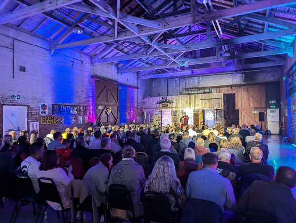 Castle Comedy tweet media