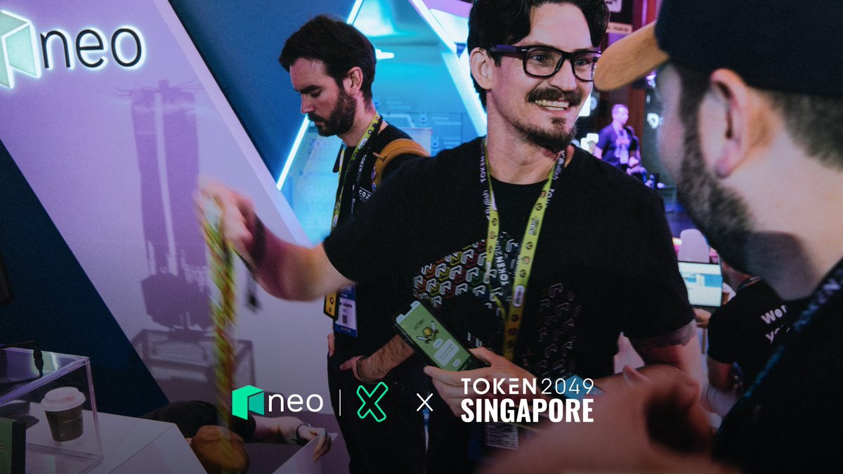 Neo_Blockchain's tweet photo. Look at those smiles and positivity! 😄  

#TOKEN2049 was a demonstration of just how much energy there is in #Web3. Believe in the future—let’s #BUIDL! 🚀 https://t.co/dWBwObZR9z
