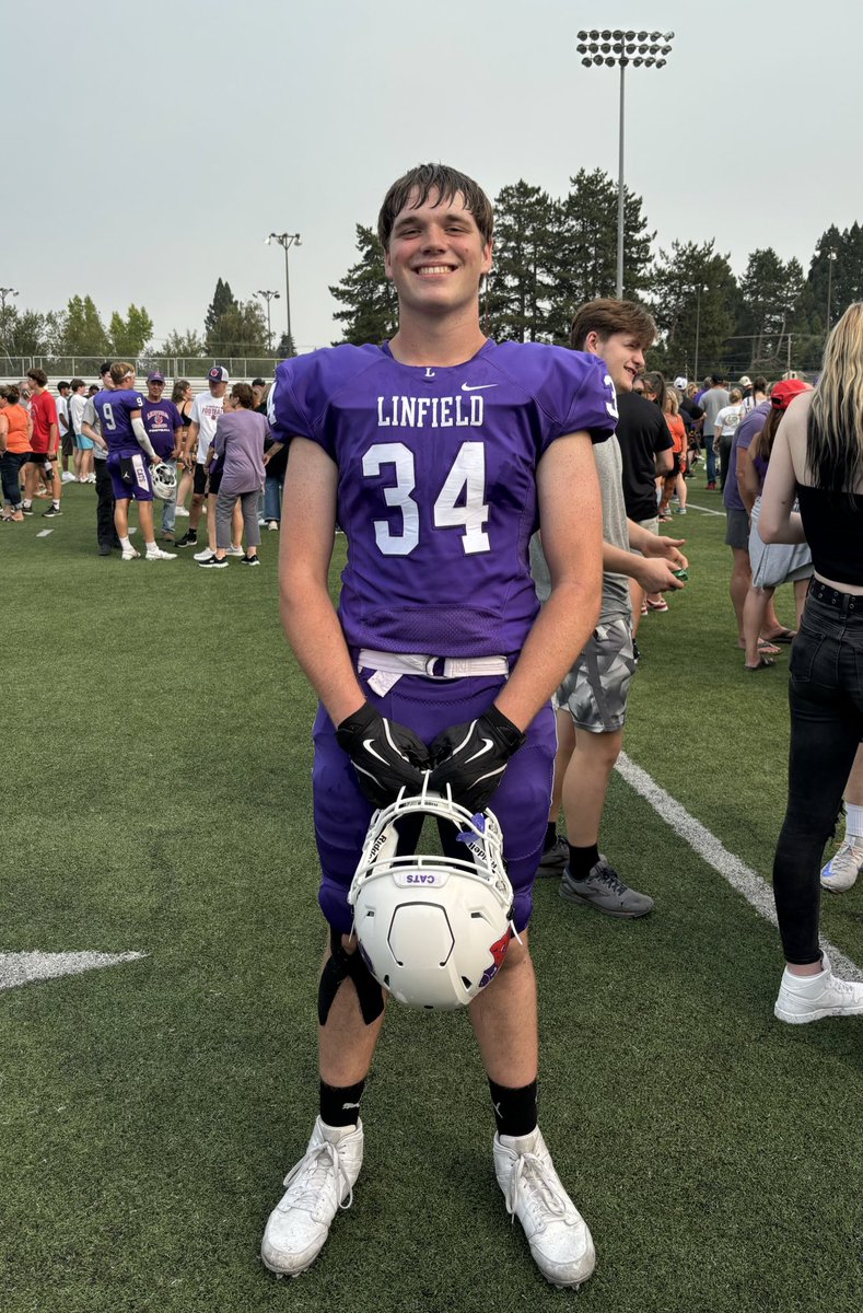 mattshorb's tweet photo. Enjoying this new chapter in our lives… following the Linfield University Wildcats football program.  The “empty nest” allows us to travel more freely so we get to go cheer on the team and see our favorite football player! https://t.co/M0AqT9Mkm4