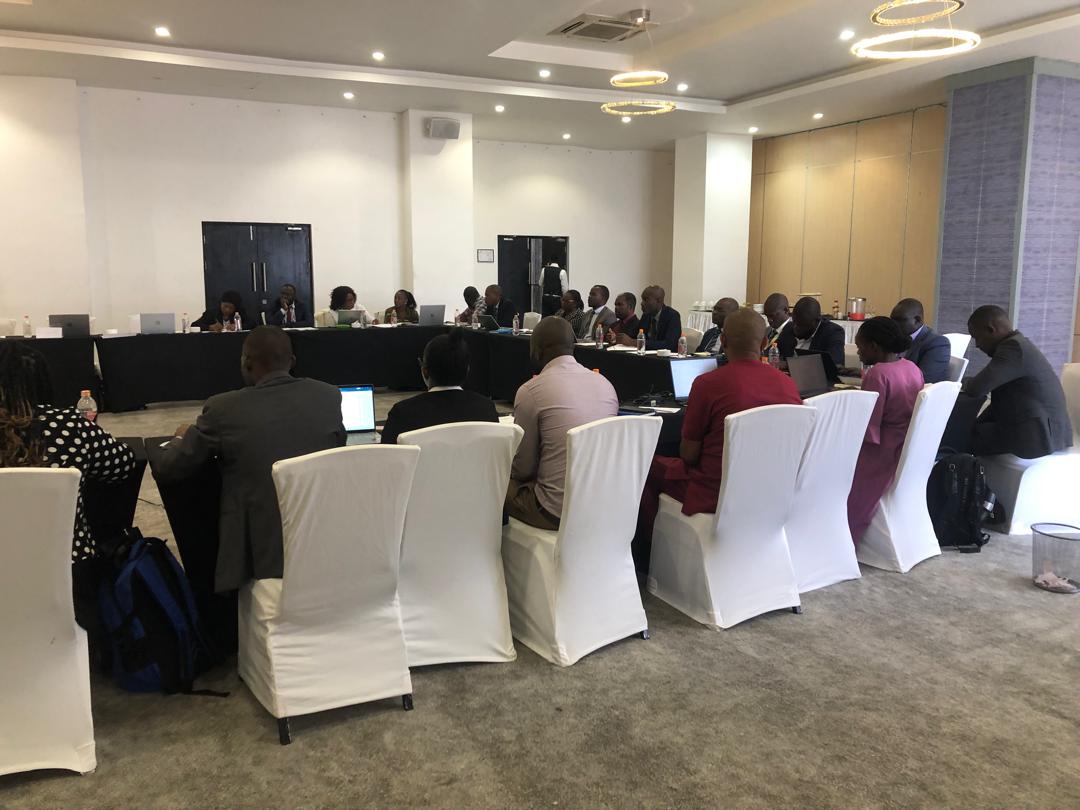 IOMMalawi's tweet photo. The 3rd Technical Working Group Meeting of the Migration Information & Data Analysis System (#MIDAS) and Border Pass System (BPS) fostered comprehensive and coordinated border management and promoted enhanced intergovernmental cooperation #Malawi.
#integratedbordergovernance https://t.co/68lMm5v9ZY