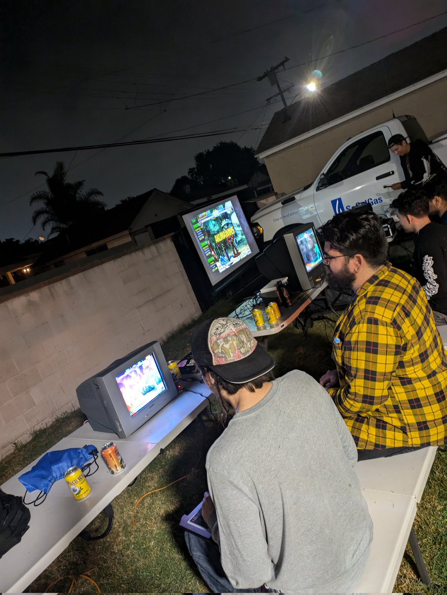 MoonJellyKevin's tweet image. Backyard (fighting game) rasslin&apos;.

#ThirdStrike #MarvelVsCapcom2