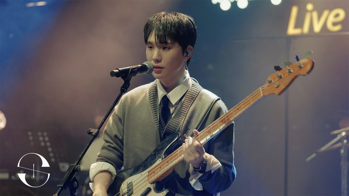 papermode_offcl's tweet photo. [#UNXL]  

[Live Clip] UNXL (언오피셜) - Do I Like You
l @나의 첫 번째 콘서트 "unOFFicial OFFice" 

📍https://t.co/BA9wSzg0Dk

#UNXL #인택 #JESE 
#papermode #페이퍼모드
#나의_첫번째_콘서트 #unOFFicial_OFFice https://t.co/8w77pTO2o3