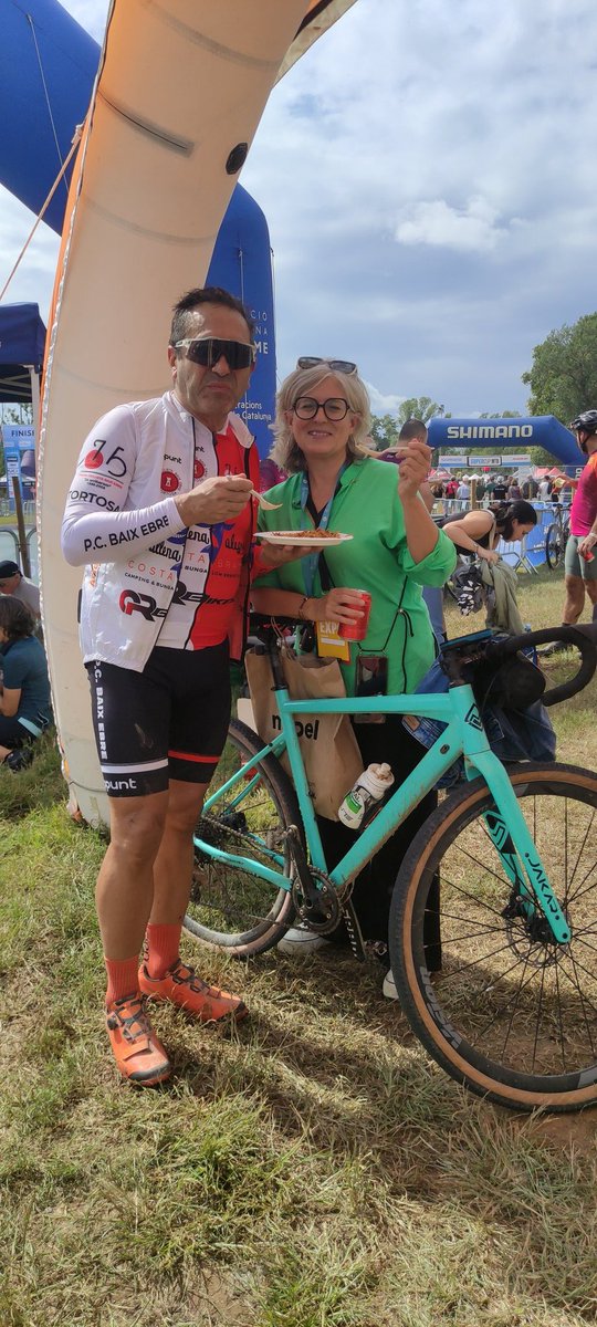 QuerolRaul's tweet photo. Cap de setmana de molta bici i en un ambient extraordinari  a la @SeaOtterEurope.
Molts dies sense penjar un dorsal a la bici, però ha valgut la pena. https://t.co/qSTfPzBeKY
