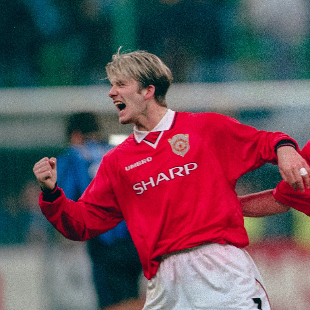 ManUtd's tweet photo. David Beckham made his debut 32 years ago today... ✨

#MUFC https://t.co/bHqi7SXmIE