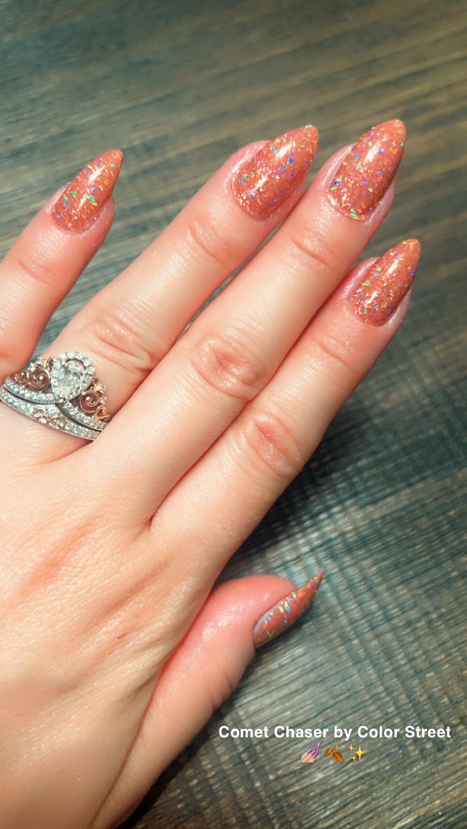 EricaLynn1549's tweet photo. #CometChaser #ColorStreet #BeColorStreet #Holographic #Glitter #FallShades #FallNails #NailArt #NailsOfTheWeek #Manicure #Mani #ManiOfTheWeek ๐
๐ผ๐โจ @colorstreet https://t.co/Z80rVxb3Ip