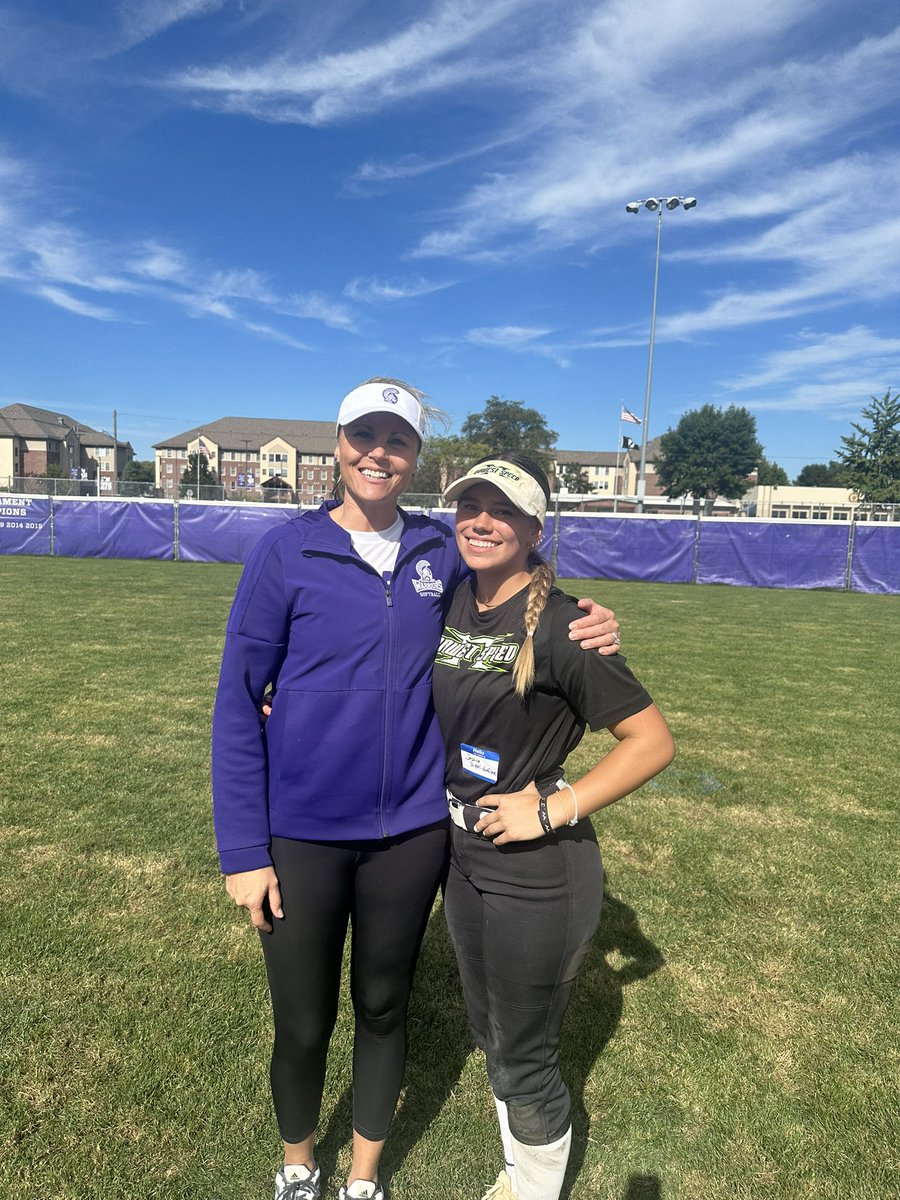 jessdittel's tweet photo. What a great day for a @WinonaStateSB camp! Thank you @CoachGregJones1 @AliNowak4 and @ann_smo98 as well as the players! Hope to be back soon! https://t.co/gF7j97S7X3