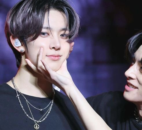 .                หมูเด้ง                                 แบมเด้ง