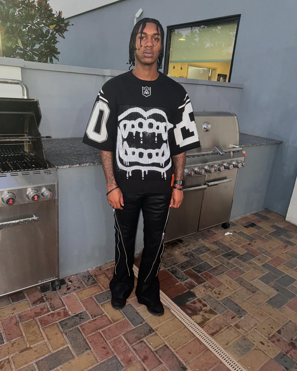 molik4three's tweet image. 