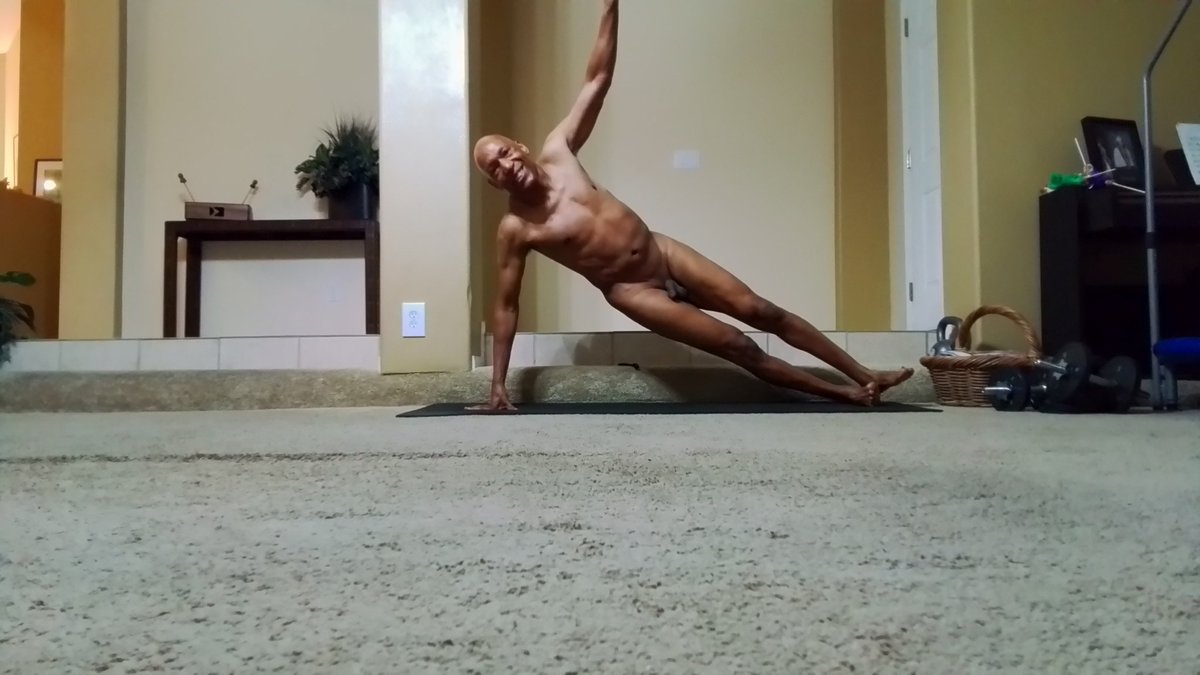 mostdaringyoga's tweet photo. I'm not ready for work tomorrow😐 https://t.co/mLdffqHTXO