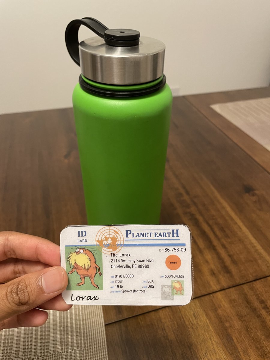 NR512550apes's tweet photo. This is my water bottle that I use around my house and for XC.  I reuse this bottle to cut down on my plastic usage since most plastic bottles do not end up getting properly disposed of and end up contaminating water supplys and landfills. #Apesintro @franklinlorax https://t.co/DgfqI7O1nQ