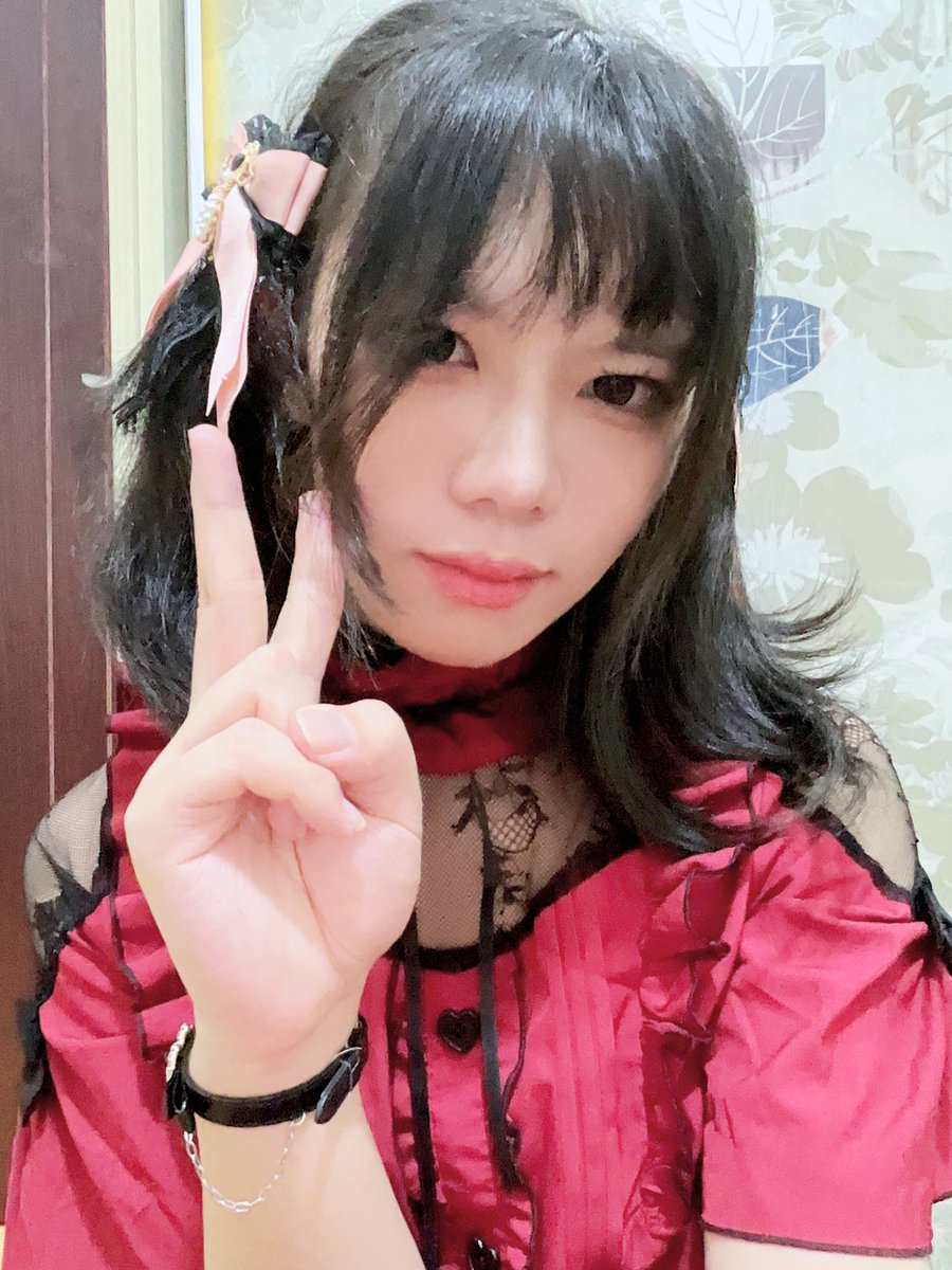 新蕾服，裙子质量不太行，换了条