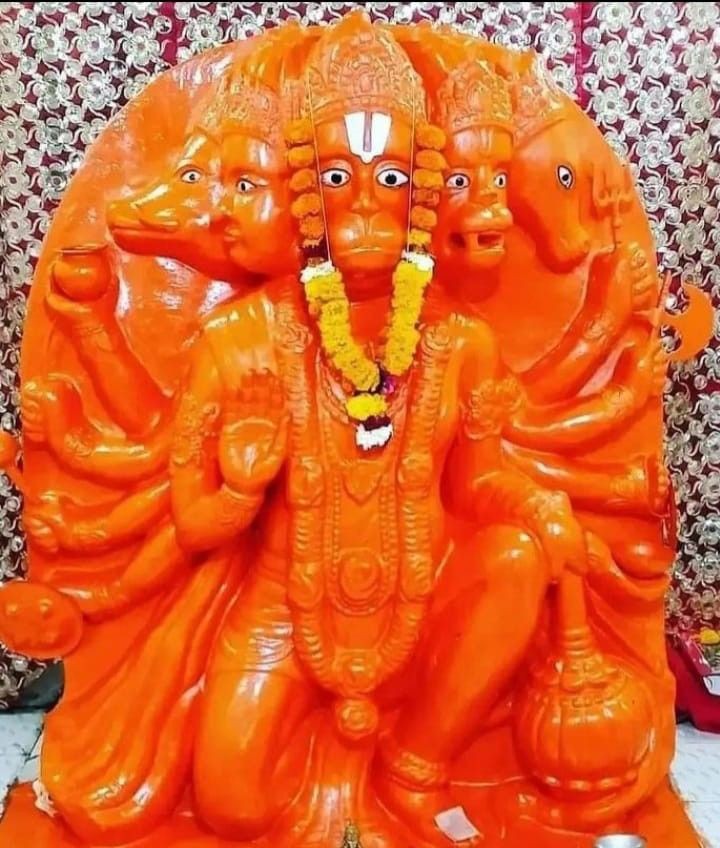 Roli_IN's tweet photo. पंचमुखी हनुमान जी के अद्भुत,  अलौकिक दर्शन ❣️ https://t.co/uDONxY6ll9