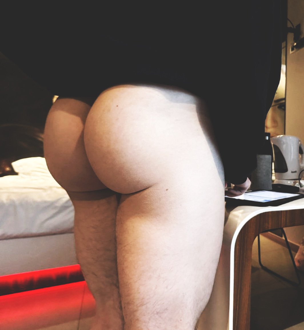 TheAsherAdams's tweet photo. Smack it. https://t.co/Xpage6NTRe