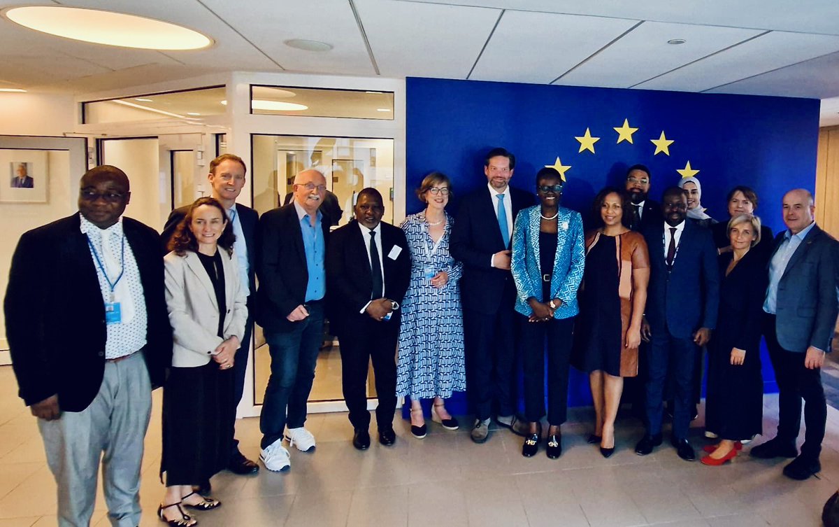 EUatUN's tweet photo. 🇪🇺🇺🇳 EU Parliament held a #SummitOfTheFuture side event in New York entitled “New Beginnings for Multilateralism: the Role for Parliaments”. Moderated by @lukasmandl, speakers included @EP_President @TuliaAckson @EUAmbUN as well as parliamentarians from over a dozen countries. https://t.co/BLZ1D3uSam