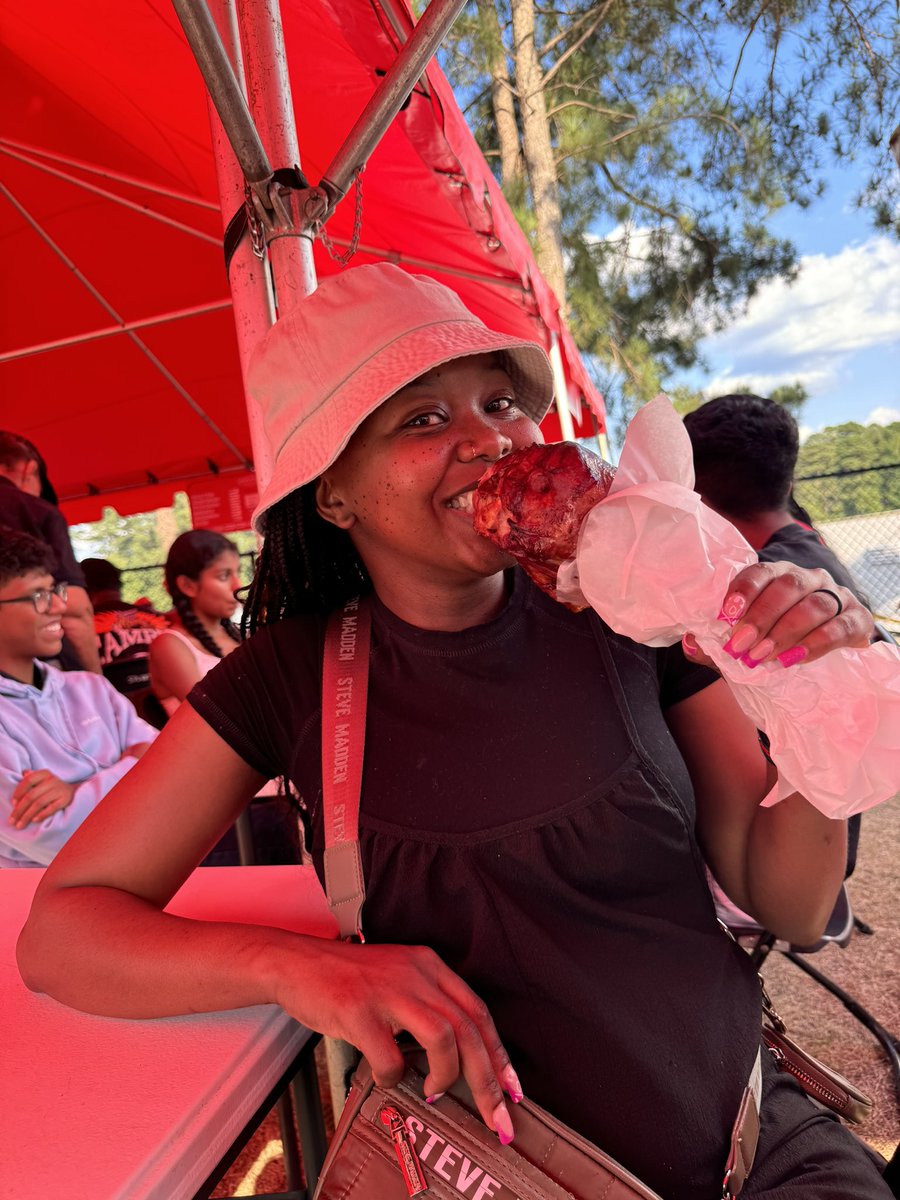 Nthabiseng tweet media