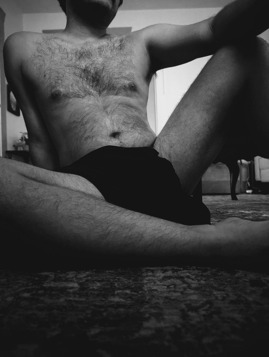 thegreyy_'s tweet photo. Don't mind me... Just hanging out here. #nsfwtwitter #horny #dick  #dadbod https://t.co/IVRLjVRL5j