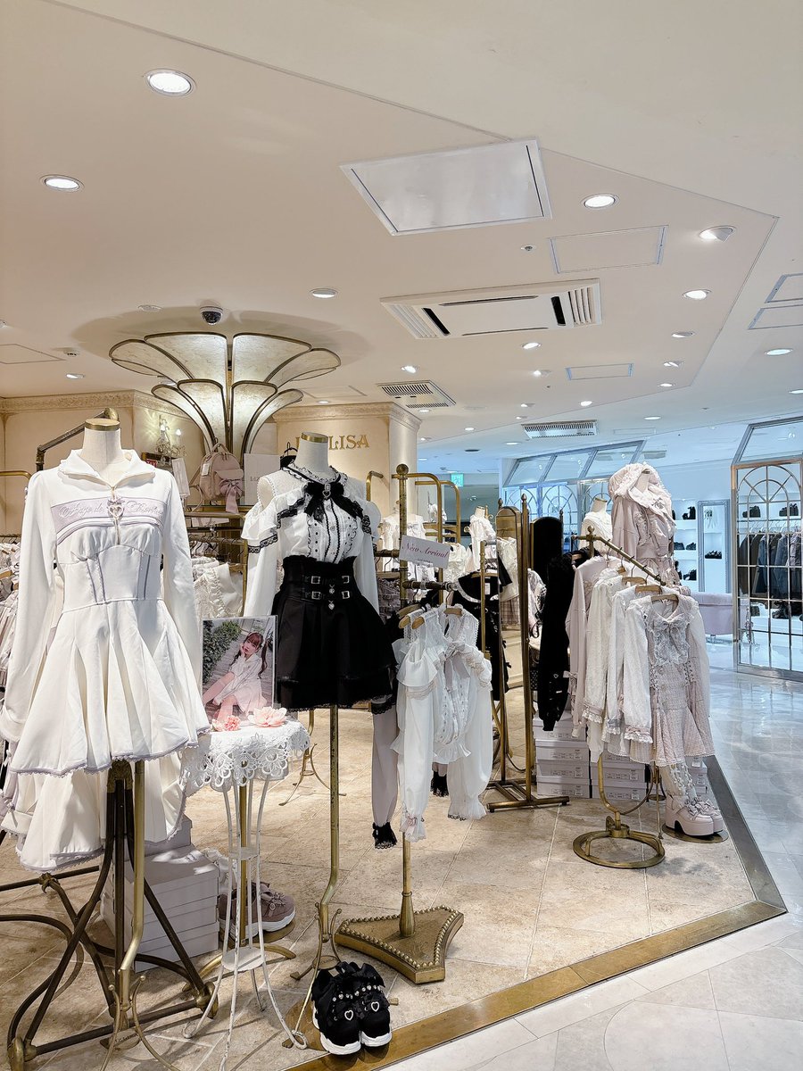 激レア最初期LIZLISA店舗限定ローズ涙2連ロングネックレス（シルバー 
