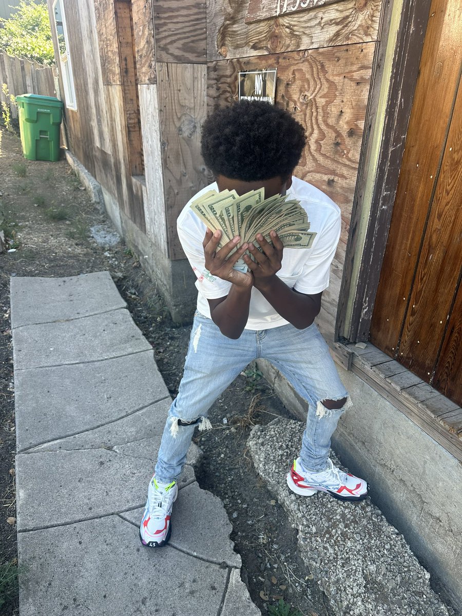 LulSam00's tweet image. 🤑