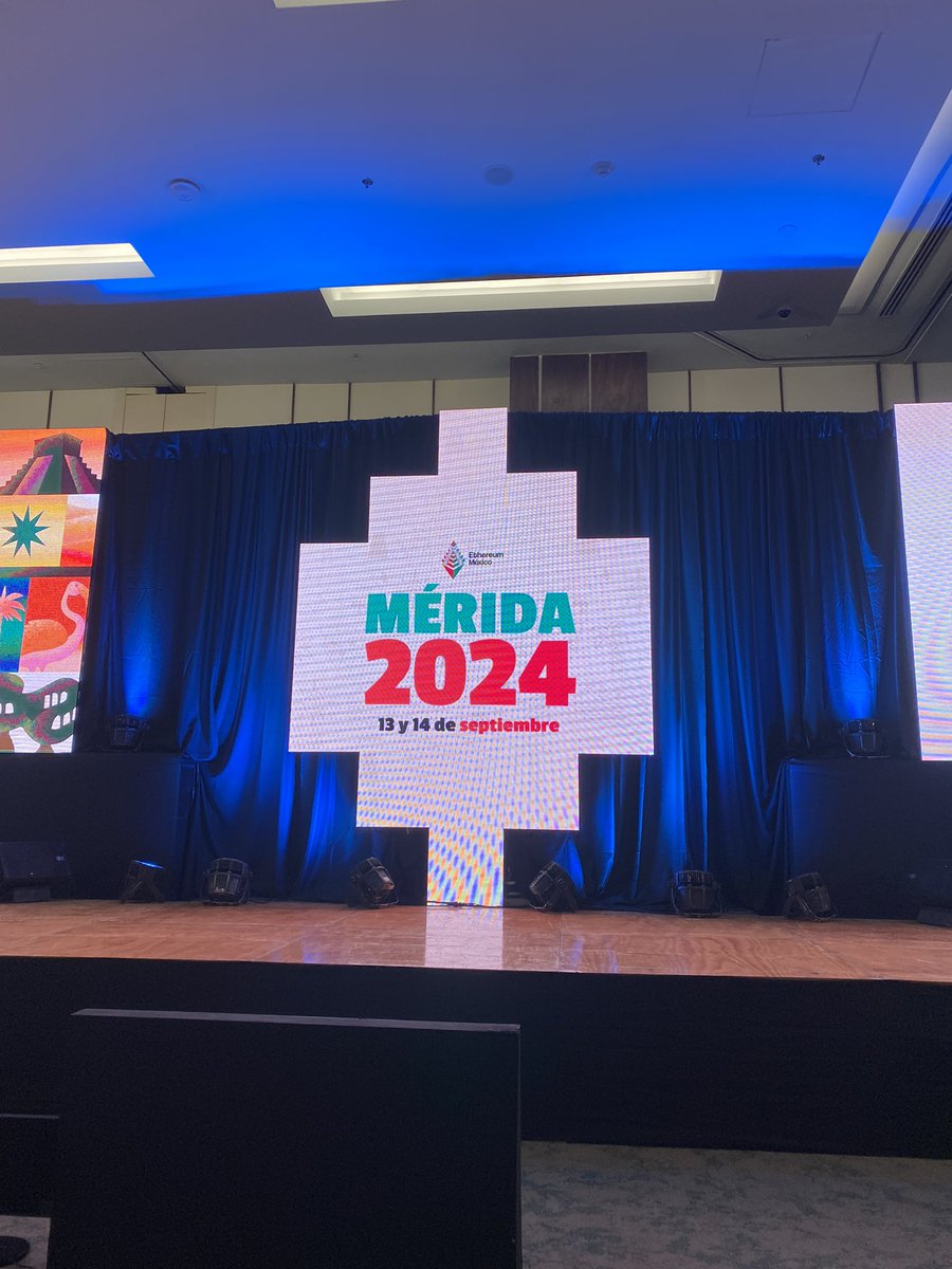 FridaChvez14's tweet photo. ¡Mi experiencia en #ETHMexico2024! 🇲🇽 

Pimpo impulsando la adopción de cripto 💸 #Arbitrum mejora #Ethereum 🚀 y las mujeres brillan en #Web3 💪 Además, @VitalikButerin habló sobre cripto y #IA 🤯

Gracias @ethereum_mexico @EF_ESP @TalentProtocol por esta oportunidad 🫶🏼 https://t.co/LVyEQw2AdK