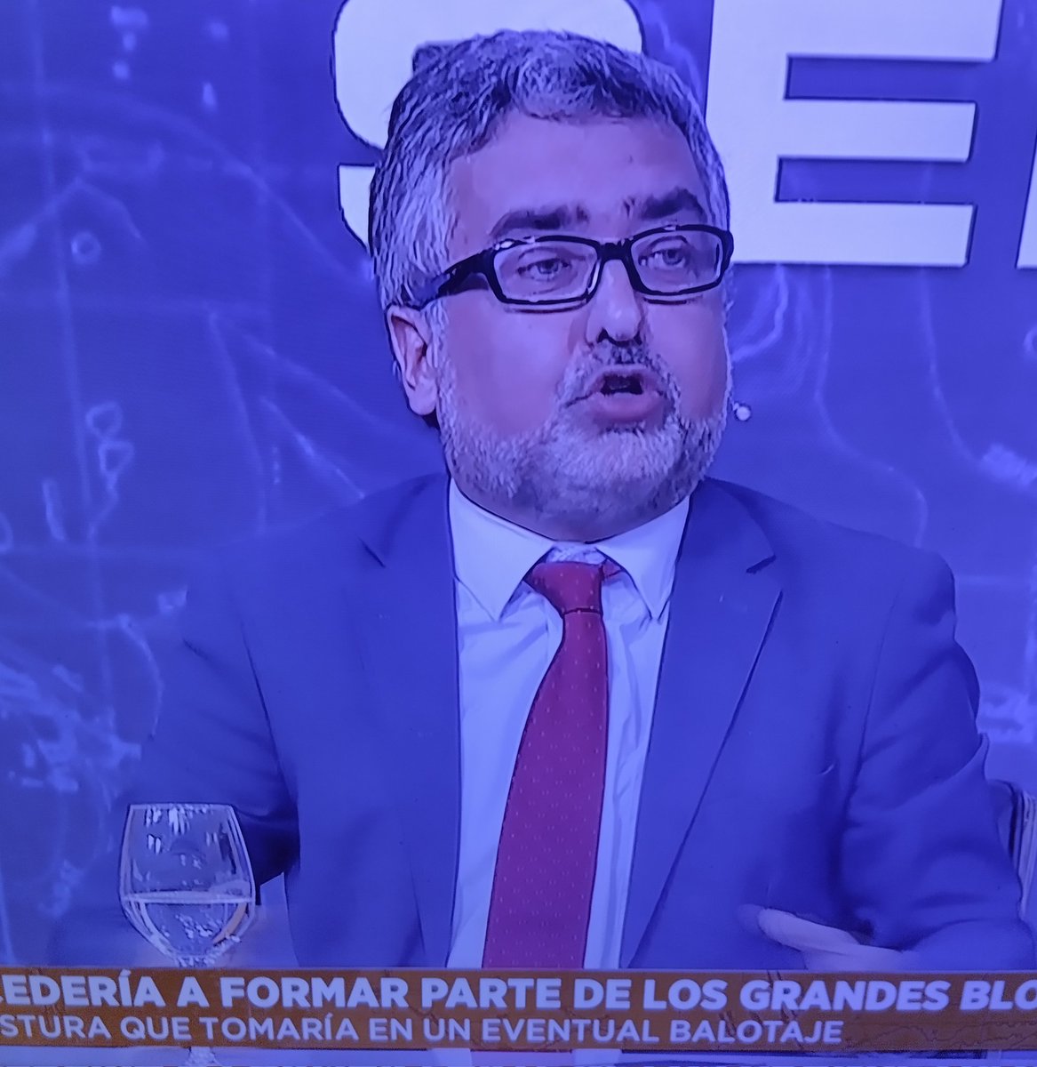 OVNIS_UFOs's tweet photo. @sallelorier ⚠️🇺🇾 Del panel solo Salle y Vega, los únicos #antiglobalistas, Vega con reparos , pero se la jugó con las vacunas y lo cancelaron cometió errores pero se dió cuenta y topos masónes 👇 https://t.co/1ITFcUO3Gf
