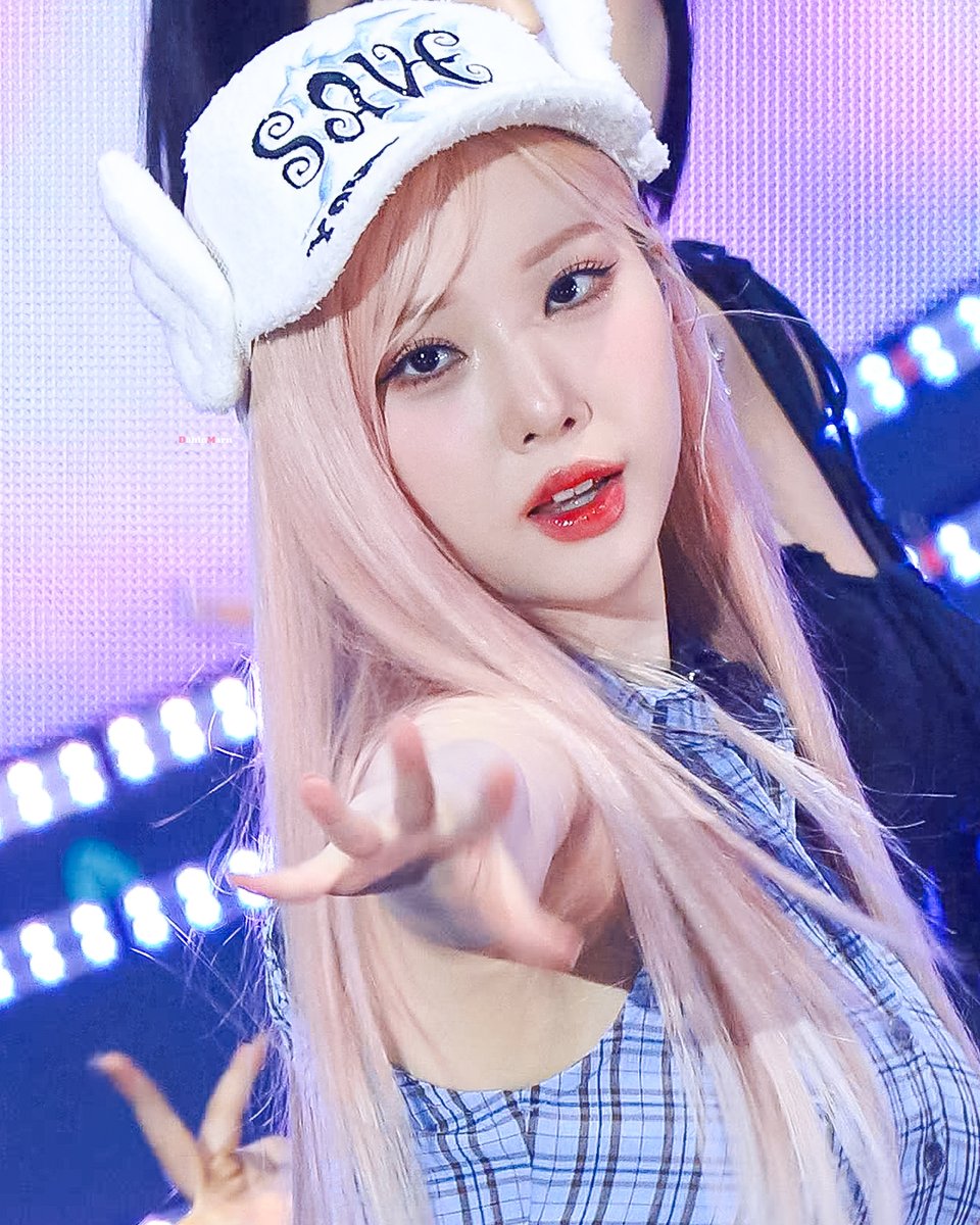 Galaxy_Maru's tweet photo. 240922 비비지(VIVIZ) 은하(EUNHA) 2024 PEPSI FESTA by DahinMaru

#VIVIZ #비비지
#EUNHA #은하 https://t.co/kEZGmDyAgA