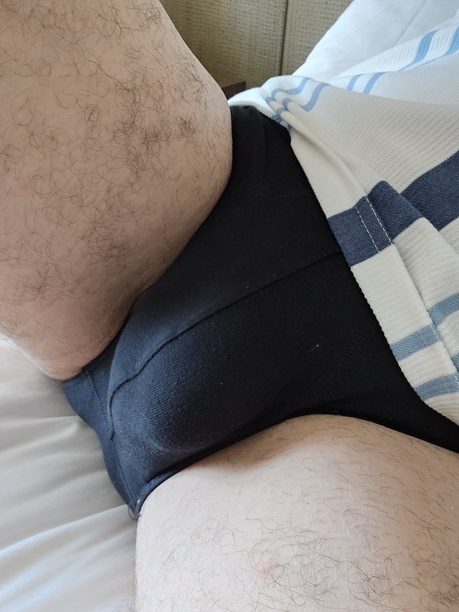 regularGuyXL's tweet photo. Looking https://t.co/6qr1qNbKvg