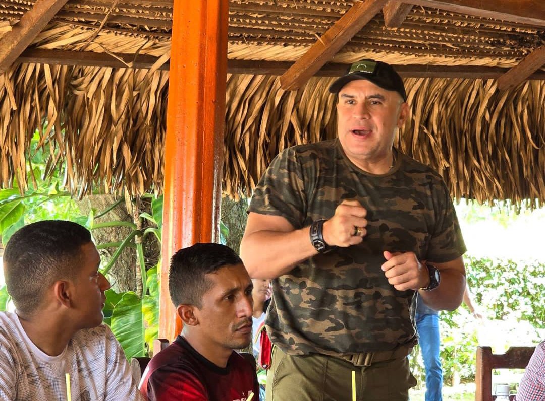 Econ. Andrea Velasquez tweet media