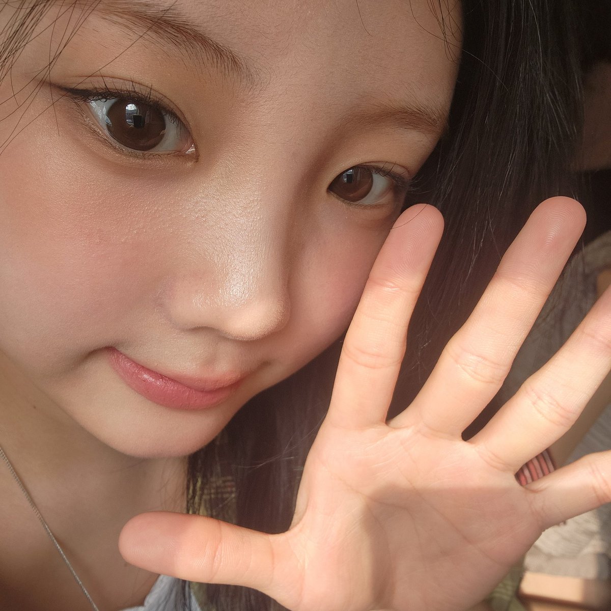 how   my   diary   looks   :

╭┄┄┄┄┄┄┄ ╮
┆  ❤︎ diary                ┆
┆╭┄┄┄┄┄ ╮┆
┆┆                        ┆┆
┆┆・me time   ᡣ𐭩ྀིྀི₊ ⊹
┆┆・smile      ˚ʚ♡ɞ˚
┆┆・do it         ┆┆
┆╰┄┄┄┄┄╯┆
╰┄┄┄┄┄┄┄╯