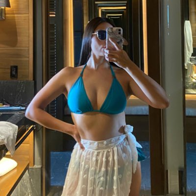 jacky_zaratee's tweet photo. #NuevaFotoDePerfil https://t.co/R7BD6KC4Ij