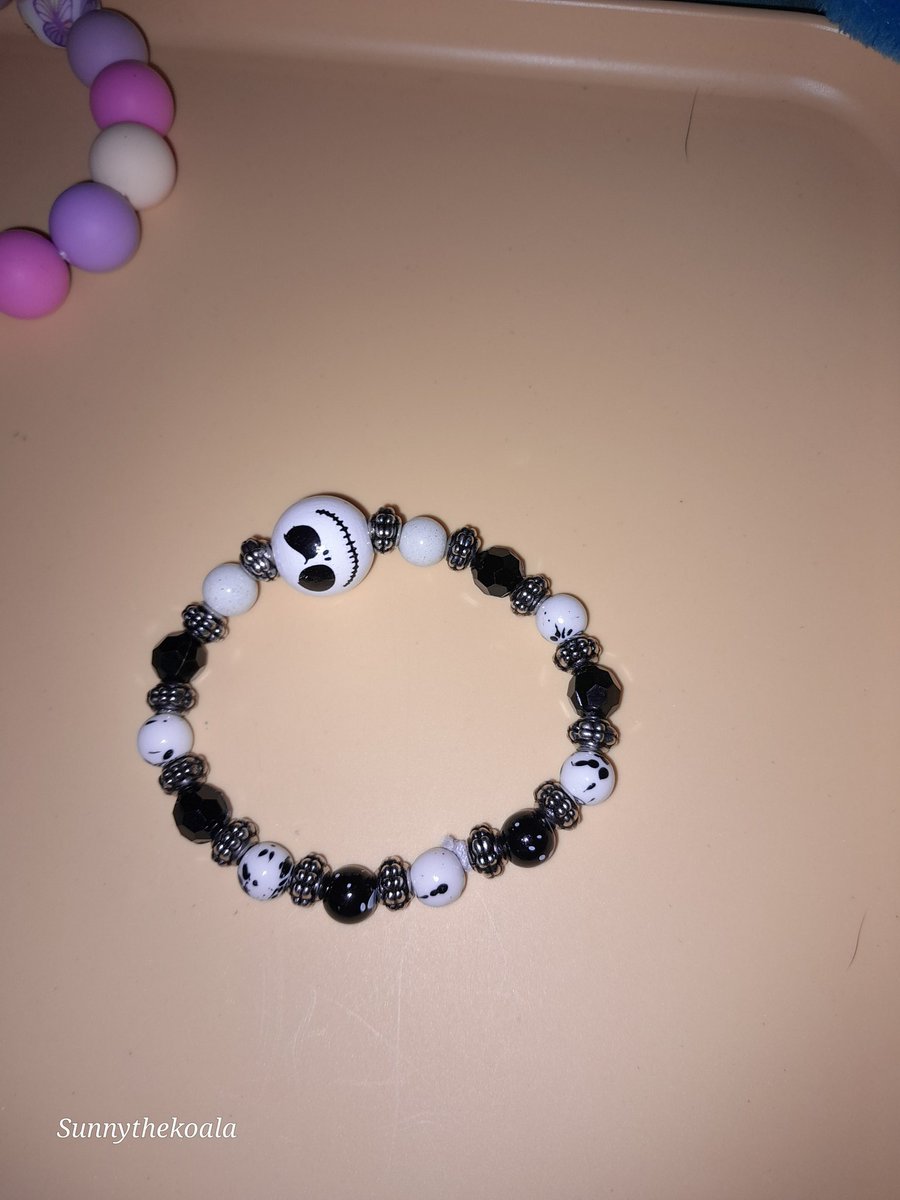 sunnymeans's tweet photo. Jack bracelet version 3. https://t.co/s1gz3Vda4x