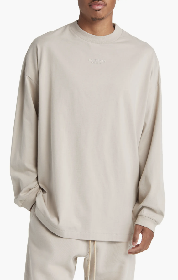 sneakerhuddle's tweet photo. SIZE L &amp; XL 
Ad: 50% off Fear of God ESSENTIALS Tee 

https://t.co/IQQLzDImGB https://t.co/t3rwYvOLfF