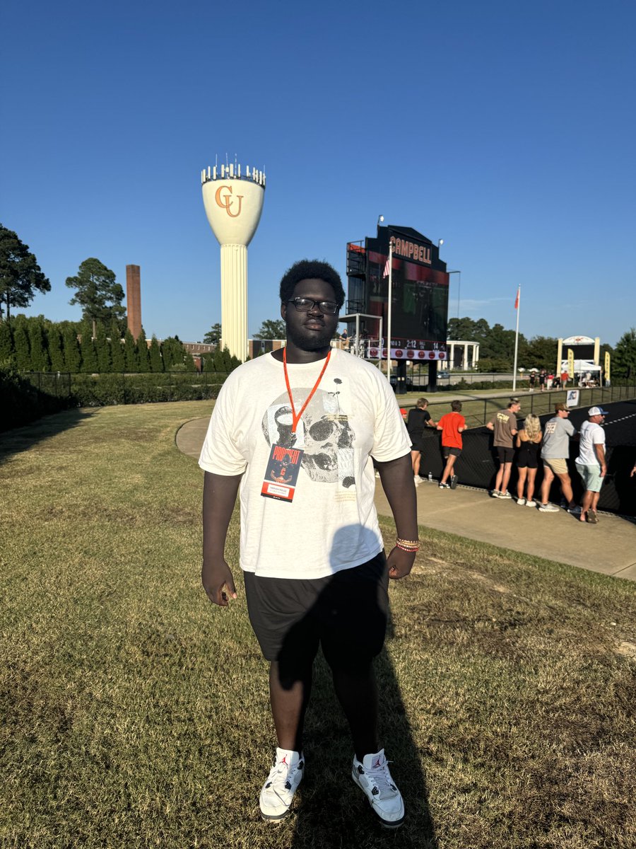 WCHSVikingsfb's tweet photo. Like to thank @GoCamelsFB for having @HaynesRyder16 and Hervon Rouse on a game day visit https://t.co/E0nNDuWyKv