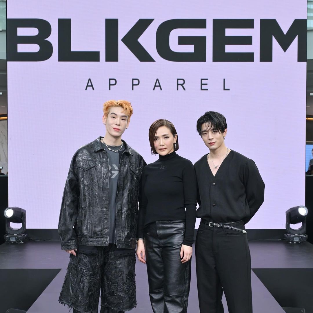 RealPorscheSVRN's tweet photo. jda_apissara ig update: ขอบคุณการสนับสนุนของคุณเป็นอย่างมาก ขอบคุณมากที่สละเวลา 🙏🏻🫶🏻💯🤗
ขอบคุณเป็นพิเศษสําหรับ @ nuipranchaya369 @ kingpowerofficial
#blkgem #blkgemapparel #harlemshakebkk #harlemshakestudio #kingpower
22/09/2024
#XXSIVK
#PorscheSivakorn
#ปอร์เช่ศิวกร https://t.co/8NjdISroIw