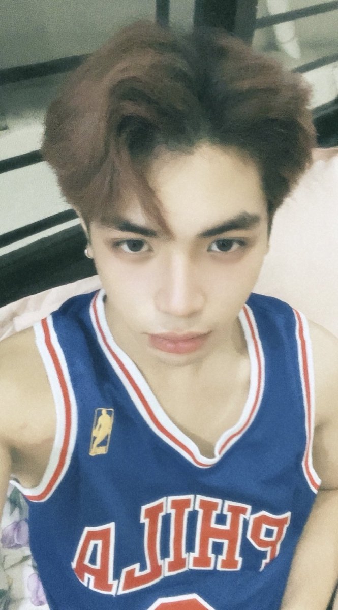 [🫧]

Heyoow Starbursts! ~ 🌟 pasabugan niyo nga kami ng selcas niyo 🧐

#SYNC_DREW #SYNCph 
#StarburstPasabogDay