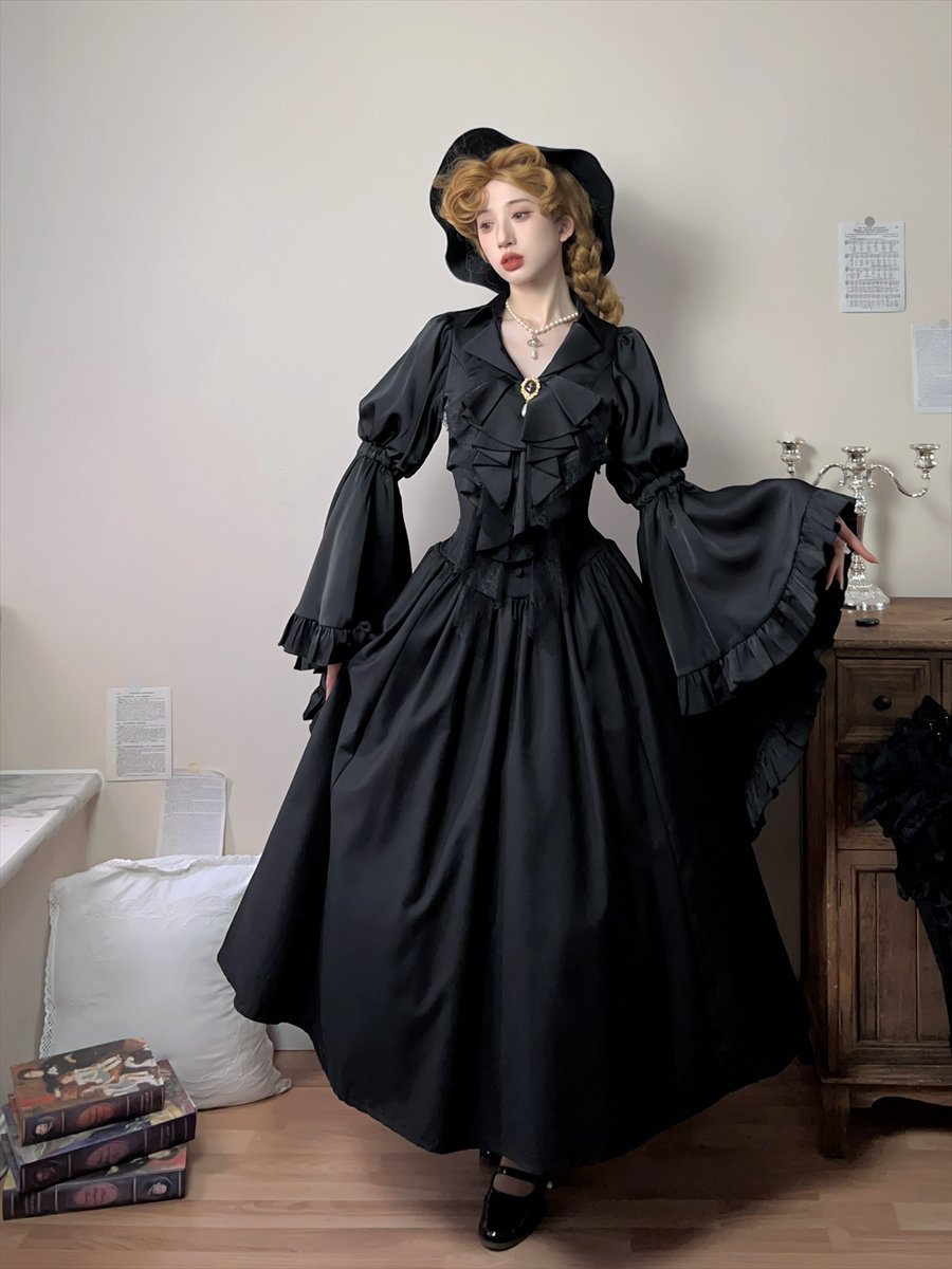 42lolita_'s tweet photo. Muppet Mind Ben~Dream, it's hard to find the right words to praise this one, but the waist-cinching design is truly impressive! 😍✨
Price: $40.99
Shop Link: https://t.co/QDHaGyeXW8
#42lolita #lolitaupdate #lolitashirt #lolitablouse #blackblouse #redblouse #egl #eglfashion https://t.co/IsK7AFrkmC