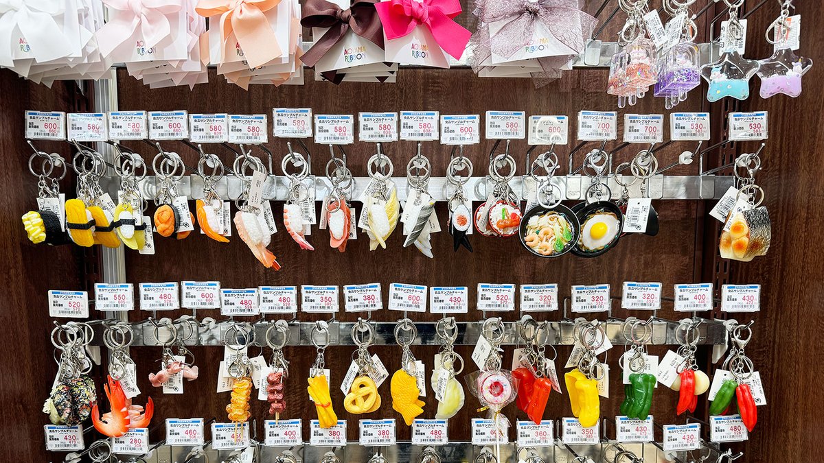 みんな大好き😍 食品サンプルのキーホルダー🍣 お寿司やフルーツから