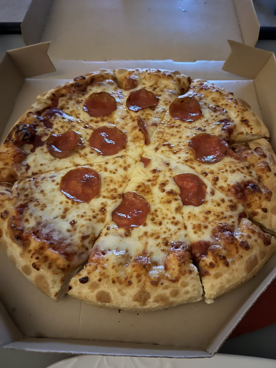HollyMesnard's tweet photo. @pizzahut is there a shortage on pepperoni? Only a single pepperoni for each slice? Save two that have 2 pieces? What is happening here? Disappointed. https://t.co/M5D5eHpv76