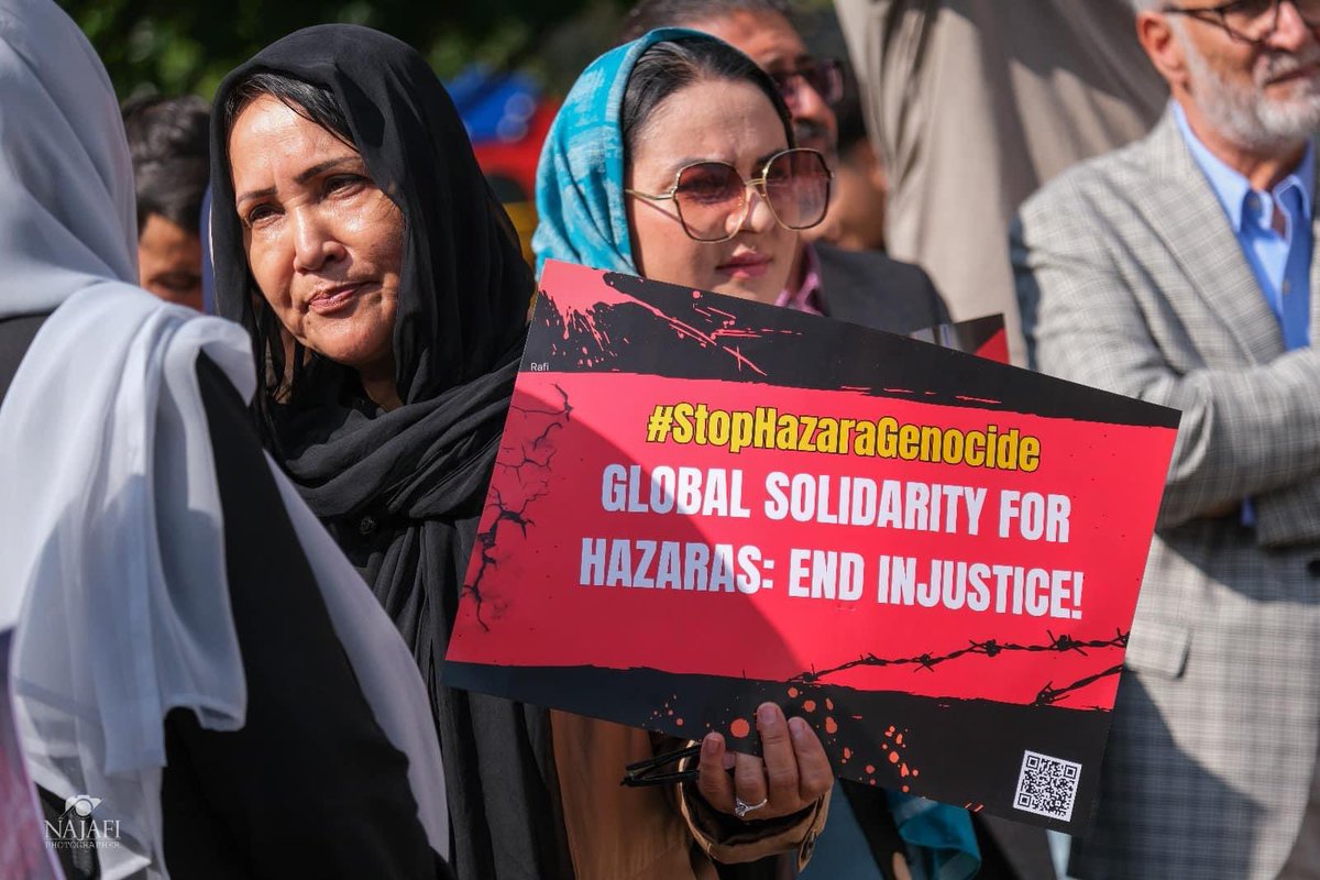 ادامه تظاهرات مردمی بر علیه کشتار هزاره ها و به رسمیت شناسی "نسل کشی هزاره ها" از سوی جامعه جهانی و سازمان های مدافع حقوق بشر در سطح بین الملل.
تورنتو، کانادا
#StopHazaraGenocide