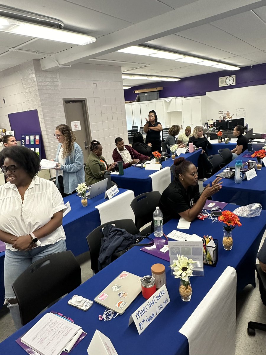 Community District 32 tweet media