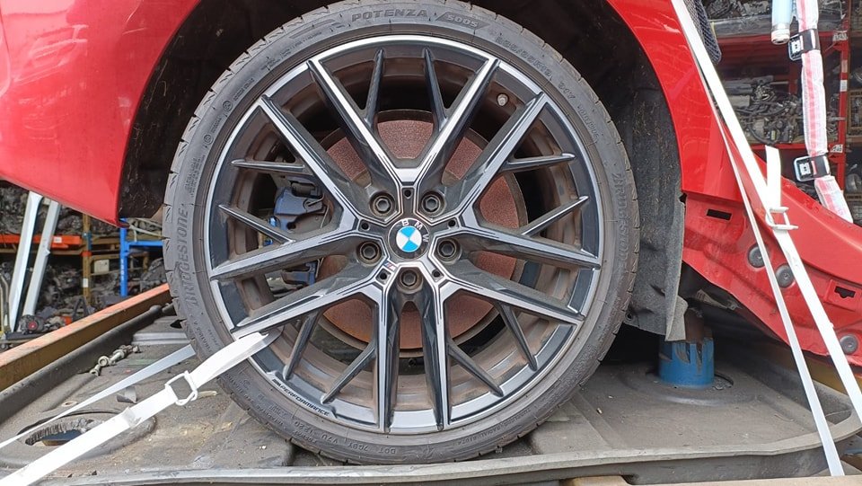 propelauto's tweet photo. BMW //M Performance 19' Inch Multi Spoke Sport Alloy Wheels available for 1'Series Car๐
Ping us & adopt it for your ride๐๐
#Singapore #PropelAuto #sleevesdesign #styleoftheday #Workshop #USedCars #ReadyStock #SG #LatestArrival #ScrapCar #GenuineParts #BMW #Ping #Adopt #Now https://t.co/nTYaiQluvI