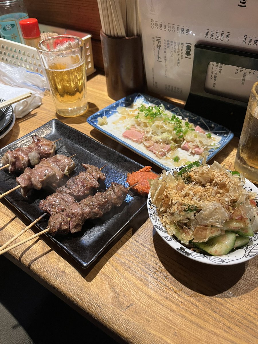 youQ_Q's tweet photo. 美味しかったご飯！
一番はいくら丼のお店🍶 https://t.co/vQjFNSfy3A