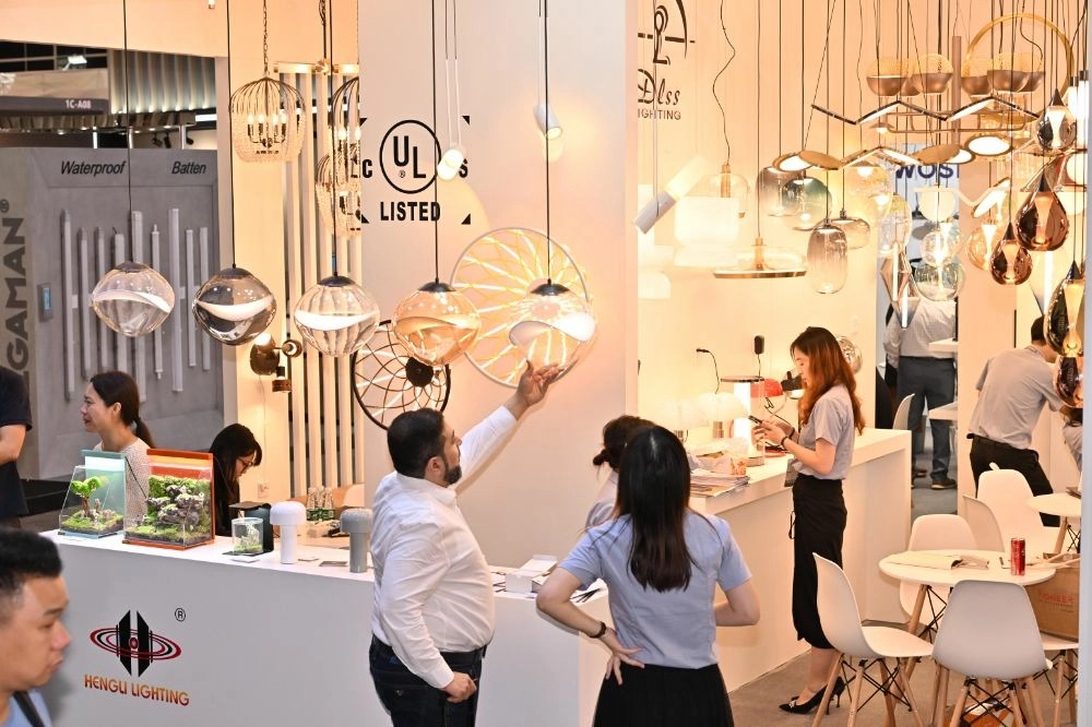 LightingToday's tweet photo. Register NOW for free buyer e-badge at https://t.co/LOicyzpCcj
Hong Kong International Lighting Fair (Autumn Edition)
More info: https://t.co/yG7Fv8nba4
Hong Kong International Outdoor and Tech Light Expo
More info: https://t.co/td93z7yDHG https://t.co/MgtYJmAqFg