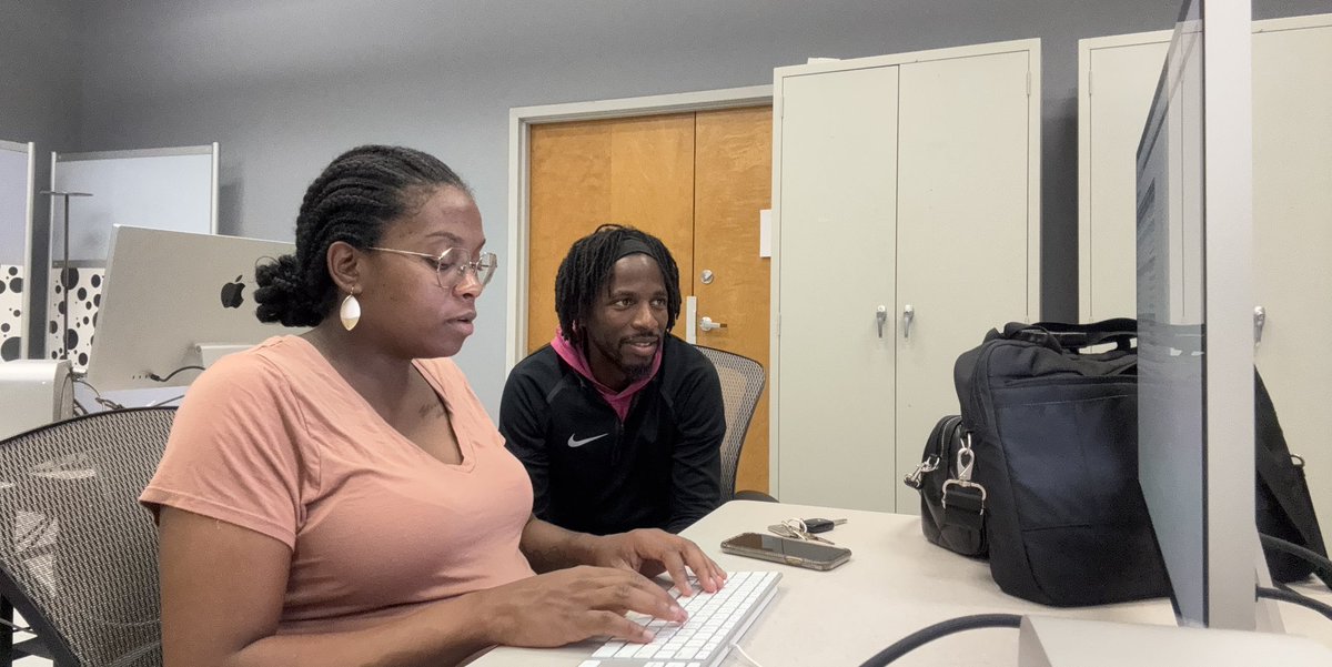 kavfrumedia's tweet photo. VOSOT Practice !

#ODUStudentJournalist 
#ODUTVNews https://t.co/Yb39R0EXs8