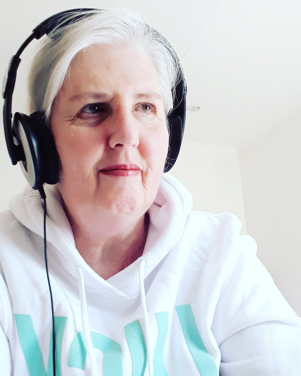 joysteffens57's tweet photo. @iamnuttynys night 🌙 and early to my cozy bed it's been a lovely chilled weekend working on my sets and just not spending any money unnecessarily
#focusSunday #filing #cooking #tidying with faith on my heart today #keepingwarm 🙏🤳 https://t.co/qOCGFmEiK8