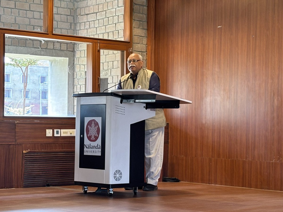 Greece in India tweet media