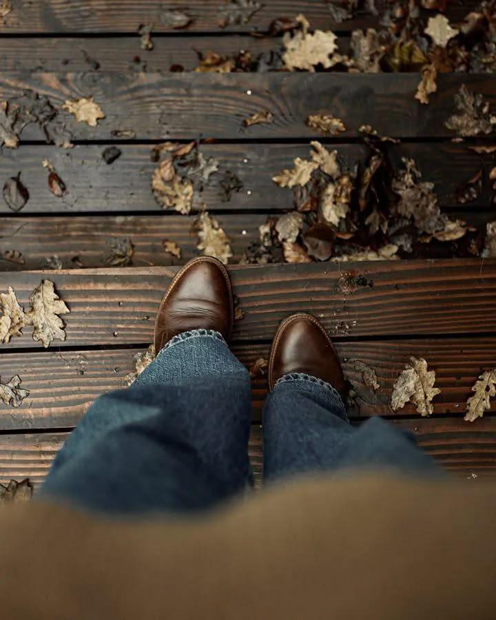 autumn girl tweet media
