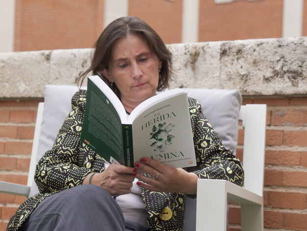 Elena Rodríguez-Avial: "Querida Iglesia, muchas de las personas divorciadas necesitan que las acompañéis": Algunos tendemos a tener prejuicios hacia los creyentes divorciados hasta que el divorcio te toca directamente en persona o en algún familiar o… dlvr.it/TDYqGY